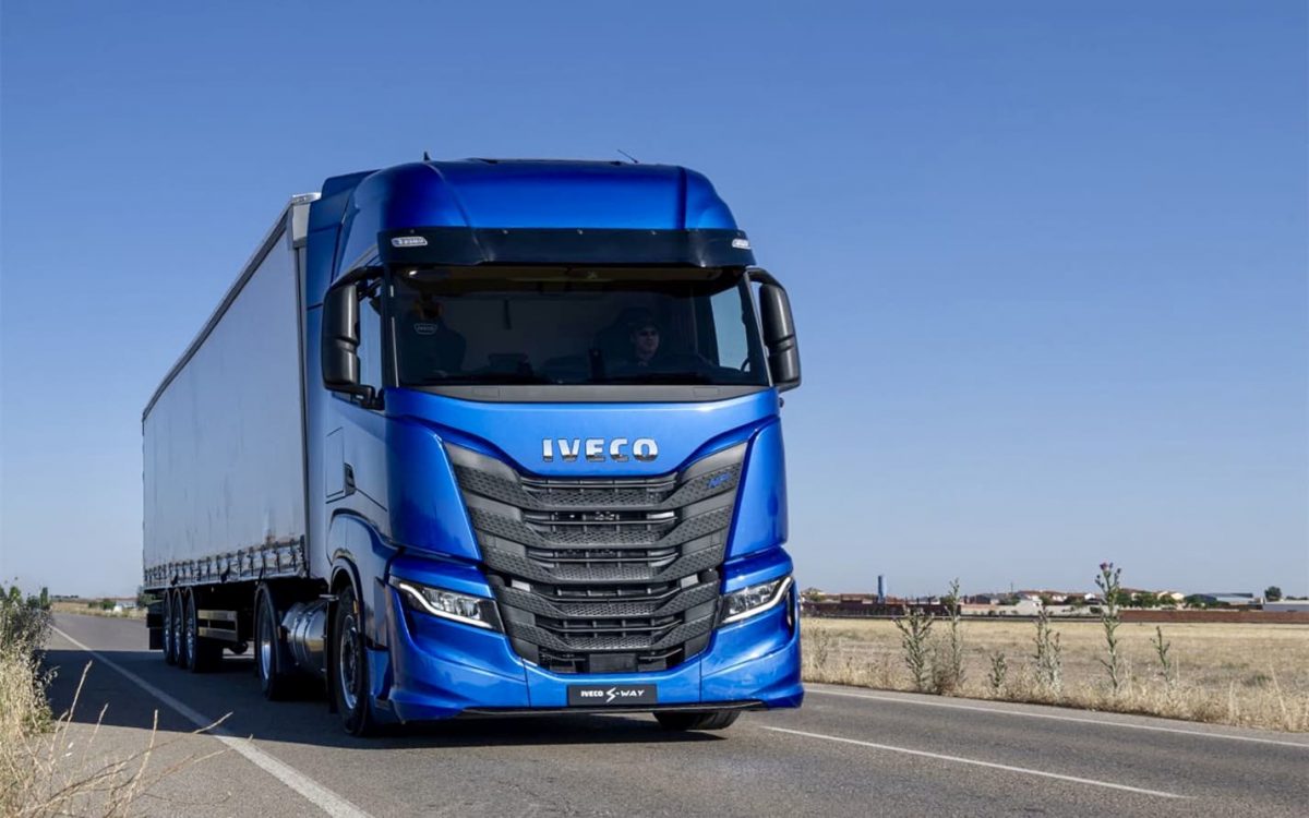 IVECO signs MOU with Plus to develop autonomous trucks