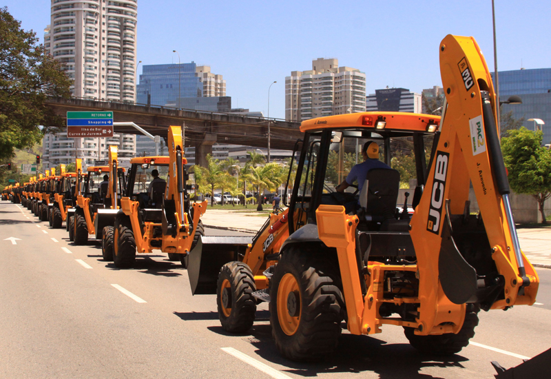 JCB wins 1000-backhoe order in Brazil