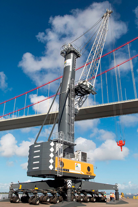 Maputo Ports invests in two additional Liebherr LHM 550 mobile harbour cranes