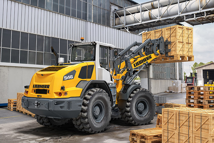 Pictures: The Liebherr L 526, L 538 and L 546 mid-range wheel loaders