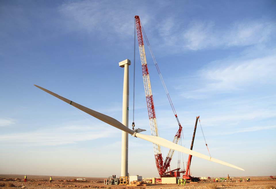 Liebherr crane erects first wind turbine in KSA