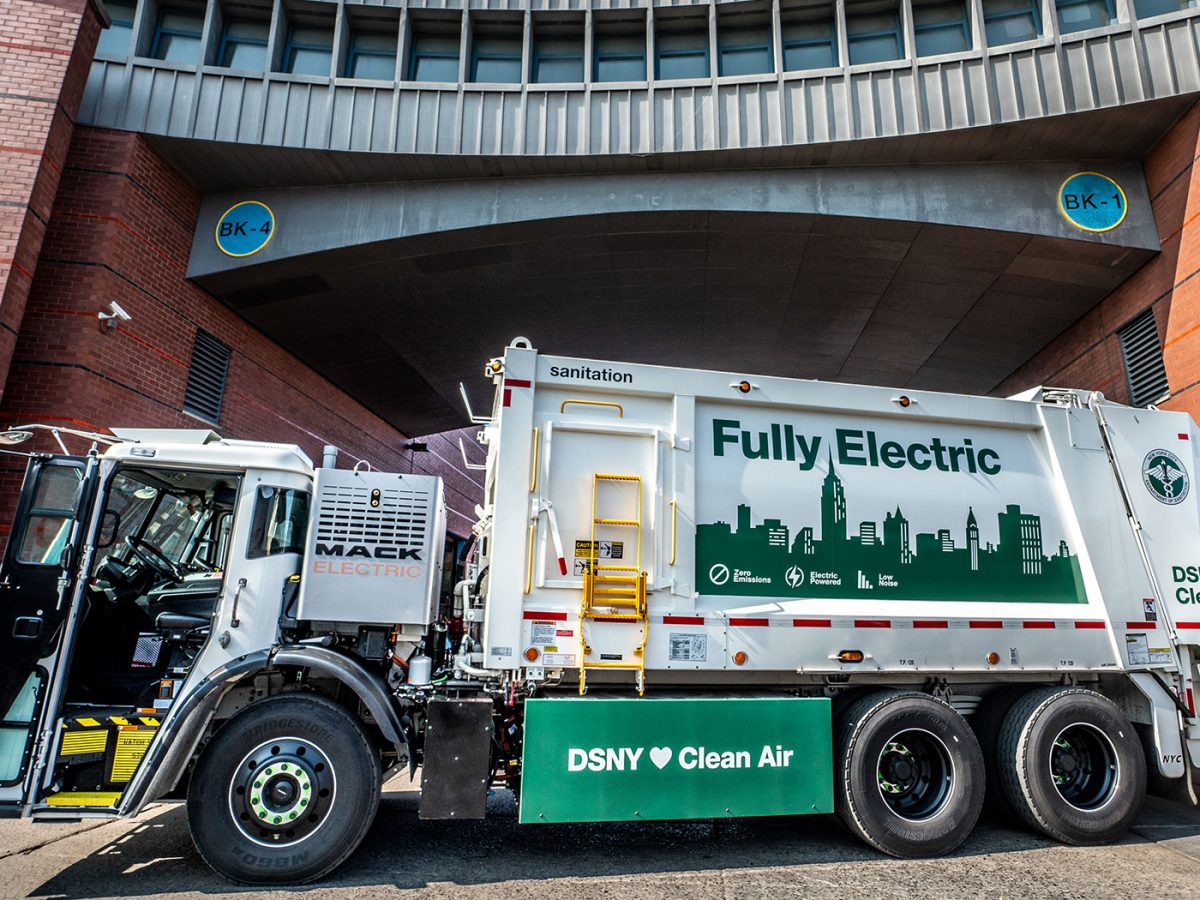 New York City Department of Sanitation to purchase seven Mack LR Electric models