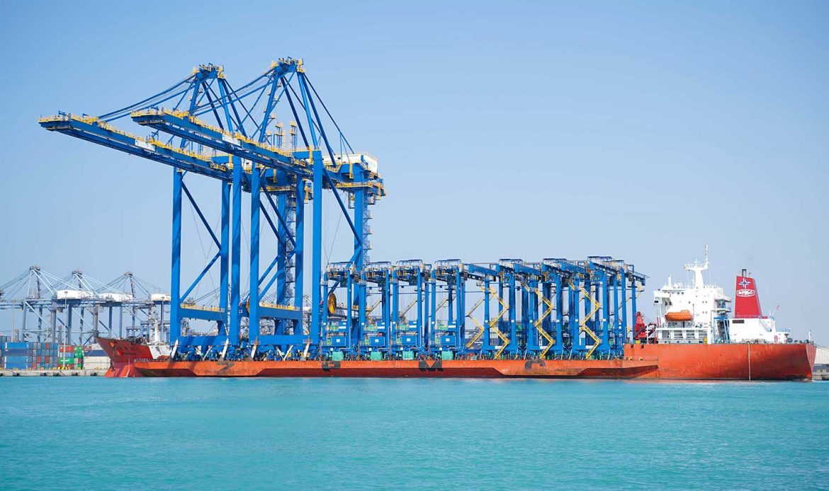 Red Sea Gateway Terminal takes delivery of two STS and 10 hybrid RTG cranes