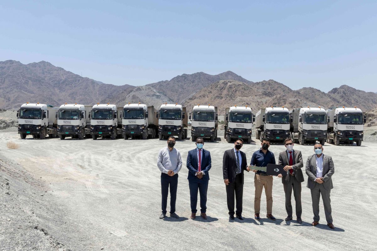 Renault Trucks delivers ten K 480 6x4 units to Al Jadawel Land Transport in Fujairah