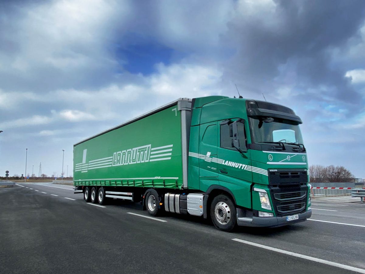 Italian haulier purchases 1,000 Volvo trucks with I-Save technology