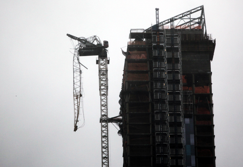 Storm destroys New York tower crane