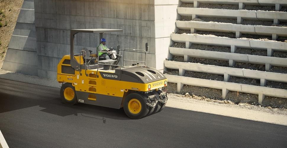 Volvo CE introduces PT220 pneumatic tyre roller in the Middle East and Africa