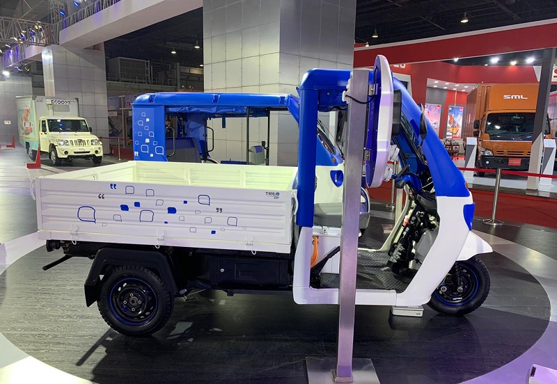 Mahindra-Treo-Zor-load-carrier-side-view-Auto-Expo-2020