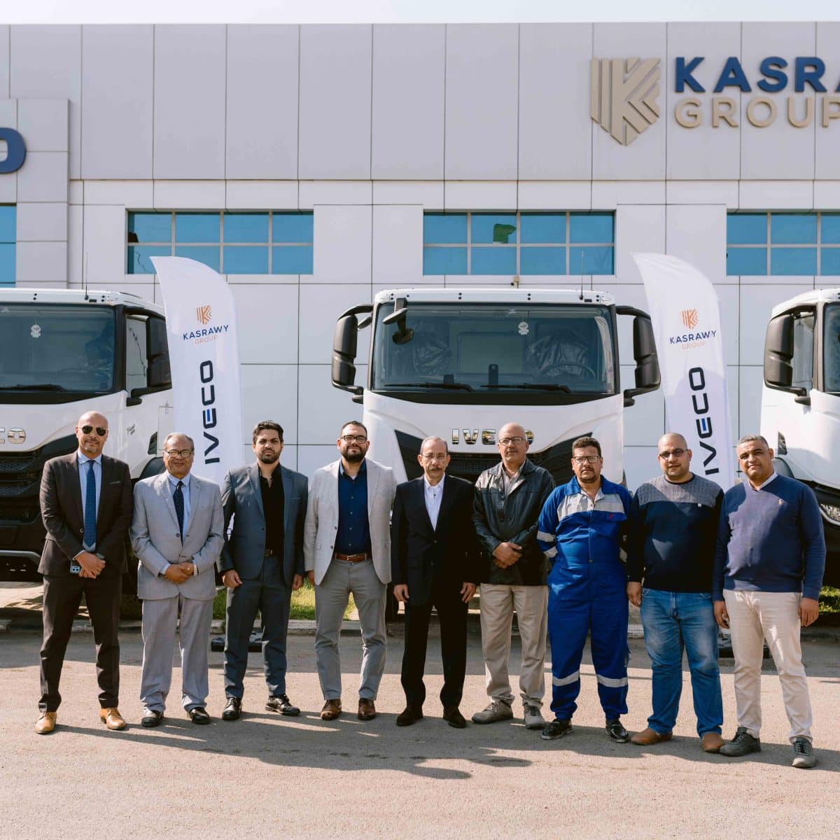 IVECO and Armada deliver 20 IVECO T-Way units to Cemex in Egypt